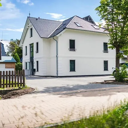 Rosenberg 43 Dg We 8 * Zingst